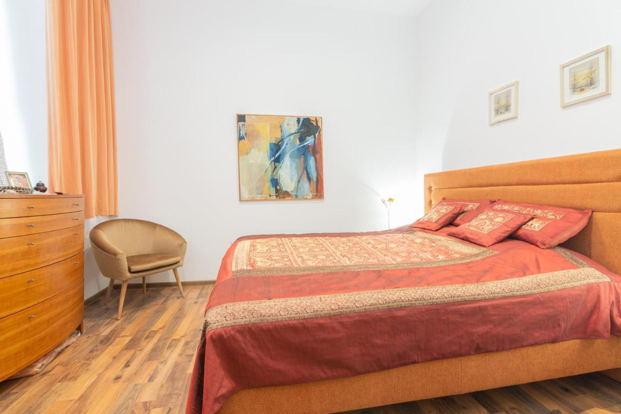 Diana'S Temple Suite Πούλα Εξωτερικό φωτογραφία