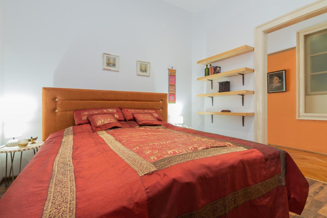 Diana'S Temple Suite Πούλα Εξωτερικό φωτογραφία